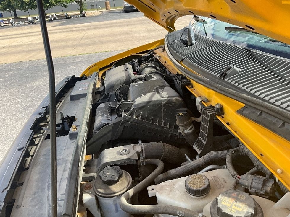 Light Duty Box Truck-Light and Medium Duty Trucks-Ford-2022-E350-Springfield-MO-126,496\n\t\tmiles-$ 25,500 - Image 23