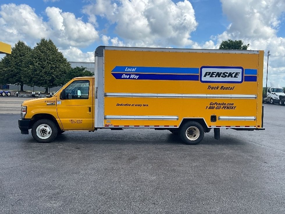 Light Duty Box Truck-Light and Medium Duty Trucks-Ford-2022-E350-Springfield-MO-126,496\n\t\tmiles-$ 25,500 - Image 4