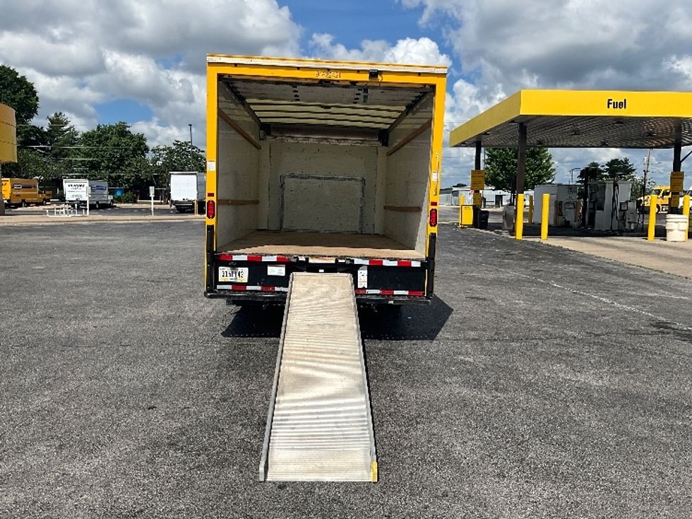 Light Duty Box Truck-Light and Medium Duty Trucks-Ford-2022-E350-Springfield-MO-126,496\n\t\tmiles-$ 25,500 - Image 9