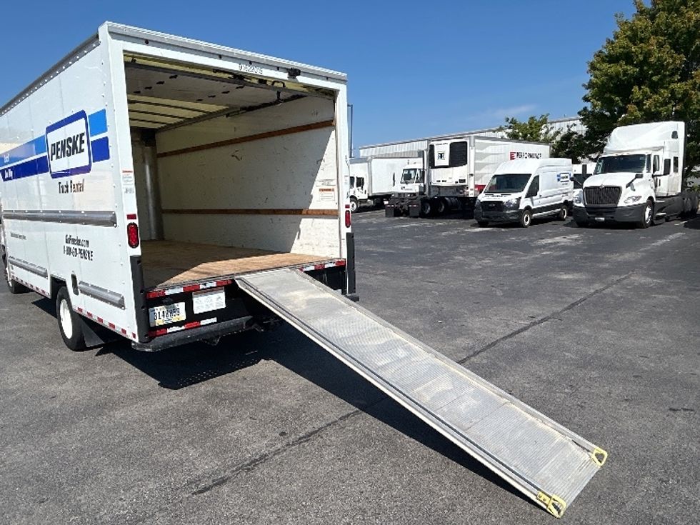 Light Duty Box Truck-Light and Medium Duty Trucks-Ford-2022-E350-Springfield-MO-168,984\n\t\tmiles-$ 20,000 - Image 25