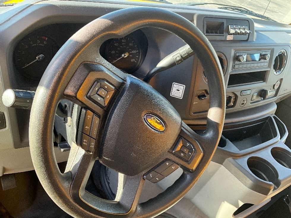 Light Duty Box Truck-Light and Medium Duty Trucks-Ford-2022-E350-Springfield-MO-97,349\n\t\tmiles-$ 11,500 - Image 12