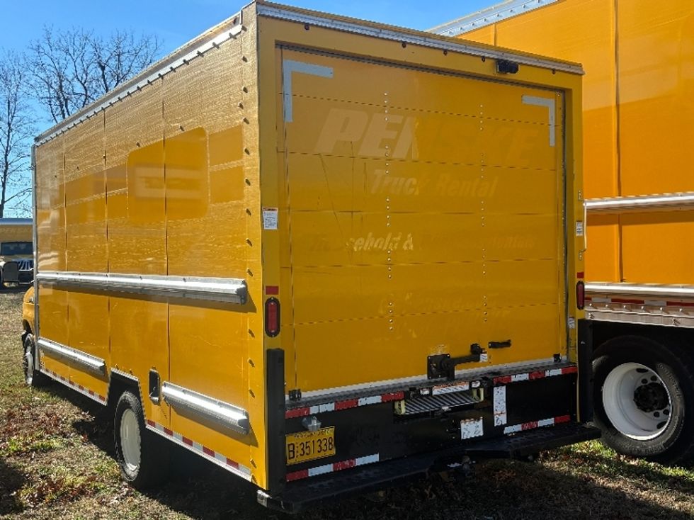 Light Duty Box Truck-Light and Medium Duty Trucks-Ford-2022-E350-Springfield-MO-97,349\n\t\tmiles-$ 11,500 - Image 2