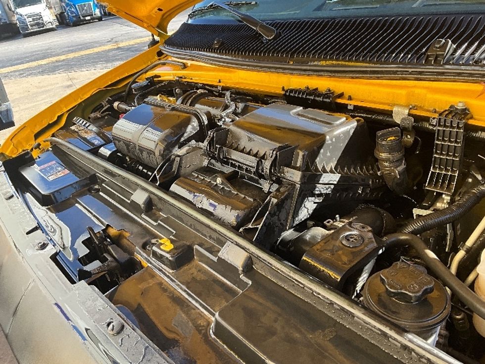 Light Duty Box Truck-Light and Medium Duty Trucks-Ford-2022-E350-Springfield-MO-97,349\n\t\tmiles-$ 27,250 - Image 24