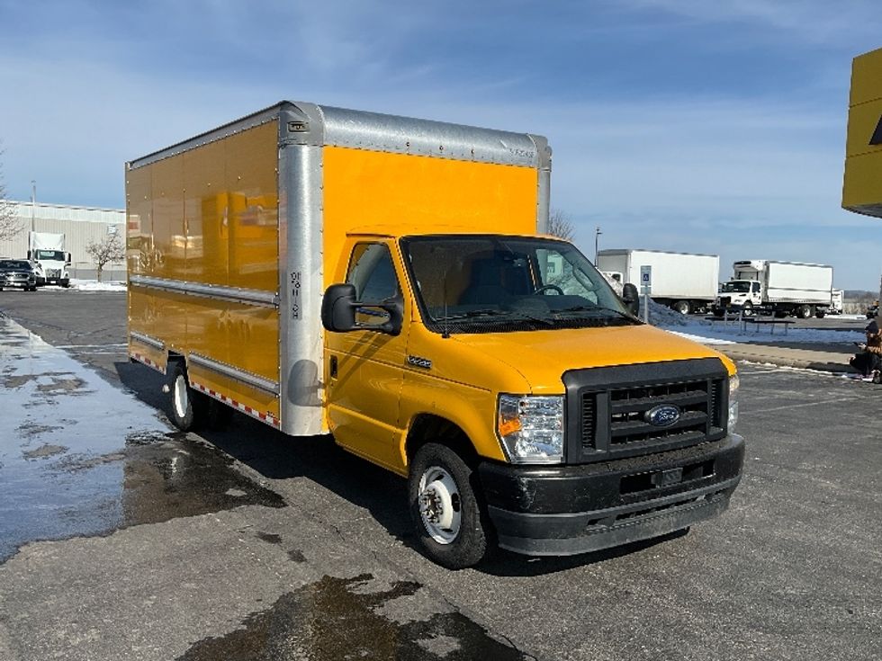 Light Duty Box Truck-Light and Medium Duty Trucks-Ford-2022-E350-Springfield-MO-97,393\n\t\tmiles-$ 28,000 - Image 1