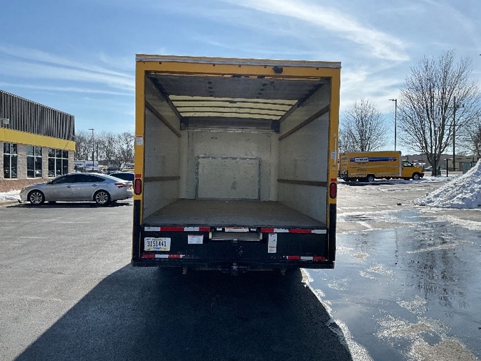 Light Duty Box Truck-Light and Medium Duty Trucks-Ford-2022-E350-Springfield-MO-97,393\n\t\tmiles-$ 28,000 - Image 7