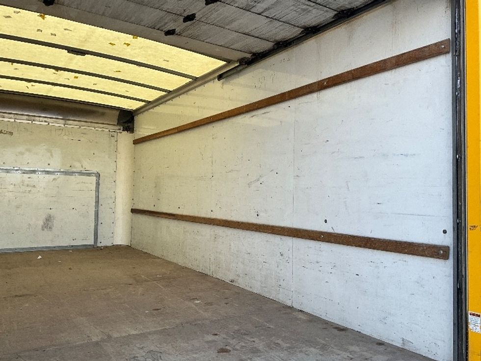 Light Duty Box Truck-Light and Medium Duty Trucks-Ford-2022-E350-Springfield-MO-97,393\n\t\tmiles-$ 28,000 - Image 9