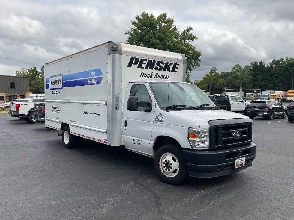 Light Duty Box Truck-Light and Medium Duty Trucks-Ford-2022-E350-Sterling-VA-63,911\n\t\tmiles-$ 39,750 - Image 3
