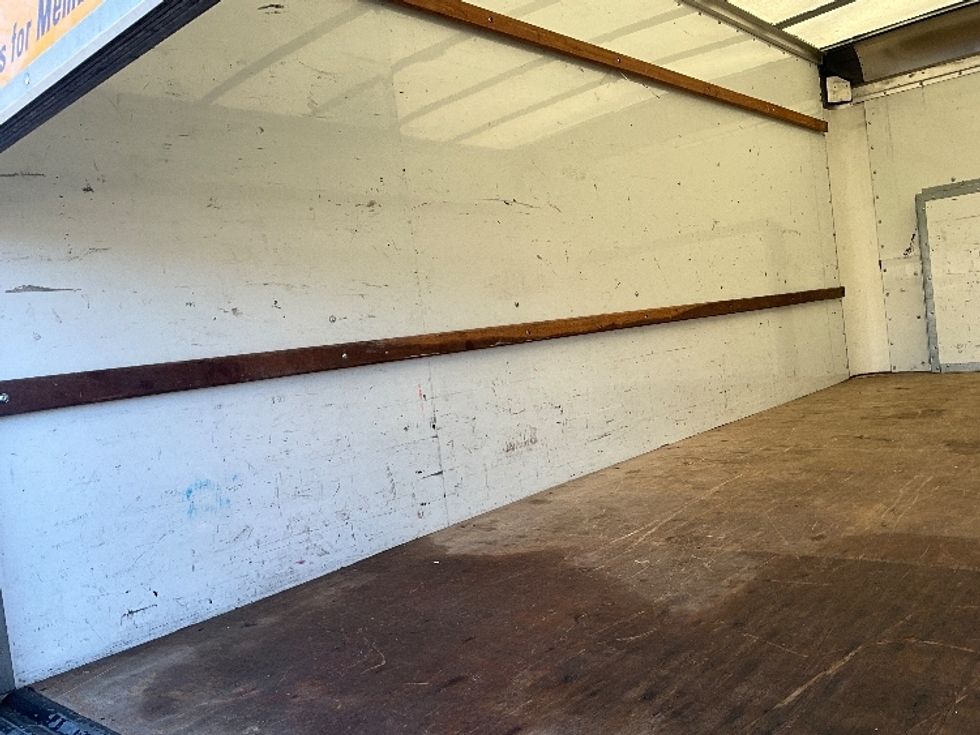 Light Duty Box Truck-Light and Medium Duty Trucks-Ford-2022-E350-Sterling-VA-69,777\n\t\tmiles-$ 31,750 - Image 11