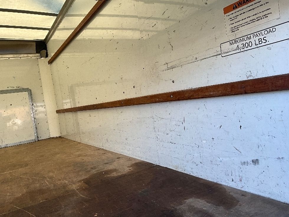 Light Duty Box Truck-Light and Medium Duty Trucks-Ford-2022-E350-Sterling-VA-69,777\n\t\tmiles-$ 31,750 - Image 12