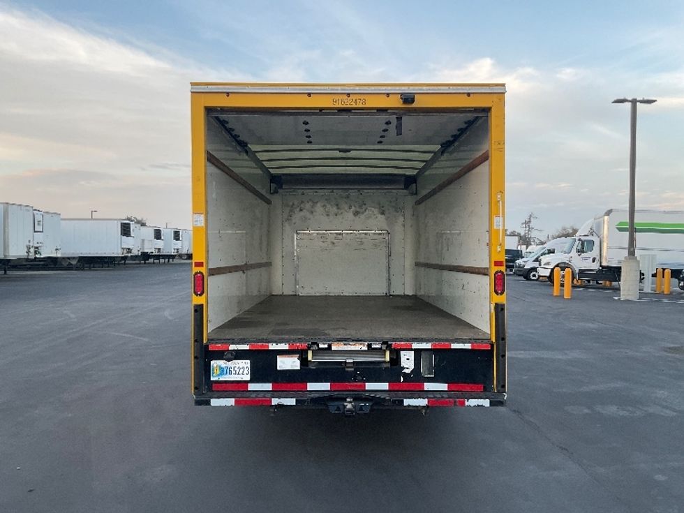 Light Duty Box Truck-Light and Medium Duty Trucks-Ford-2022-E350-Stockton-CA-100,712\n\t\tmiles-$ 28,250 - Image 8