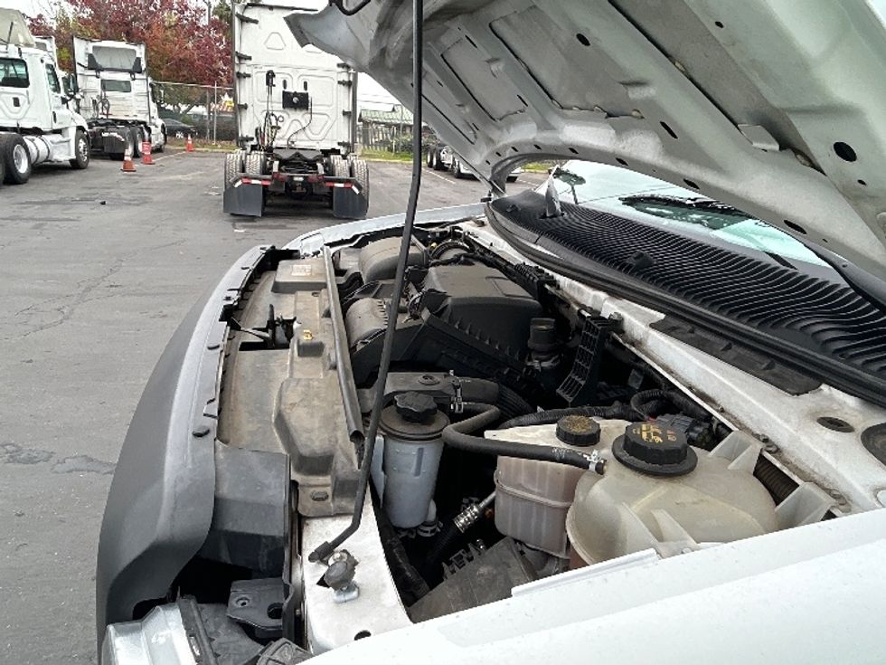 Light Duty Box Truck-Light and Medium Duty Trucks-Ford-2022-E350-Stockton-CA-106,382\n\t\tmiles-$ 31,000 - Image 22