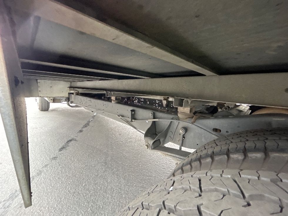 Light Duty Box Truck-Light and Medium Duty Trucks-Ford-2022-E350-Stockton-CA-106,382\n\t\tmiles-$ 31,000 - Image 4