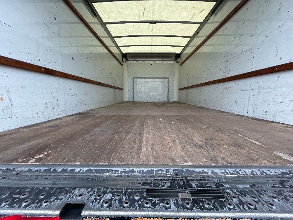 Light Duty Box Truck-Light and Medium Duty Trucks-Ford-2022-E350-Stockton-CA-106,382\n\t\tmiles-$ 31,000 - Image 8