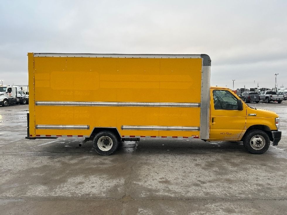 Light Duty Box Truck-Light and Medium Duty Trucks-Ford-2022-E350-Sturtevant-WI-100,506\n\t\tmiles-$ 28,250 - Image 14