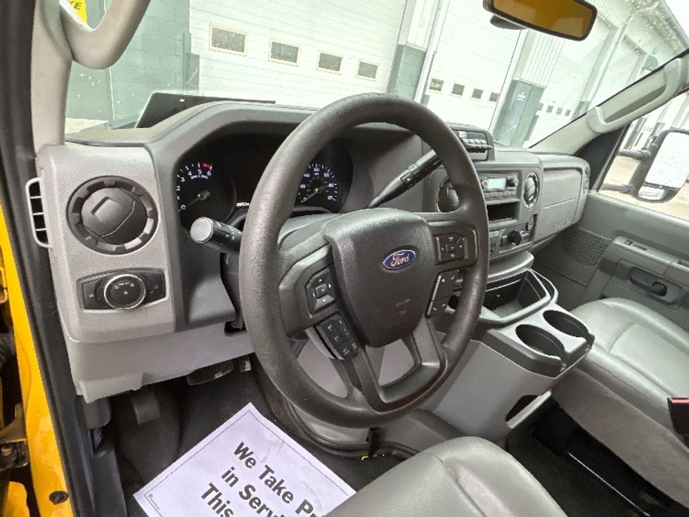 Light Duty Box Truck-Light and Medium Duty Trucks-Ford-2022-E350-Sturtevant-WI-130,819\n\t\tmiles-$ 22,750 - Image 17