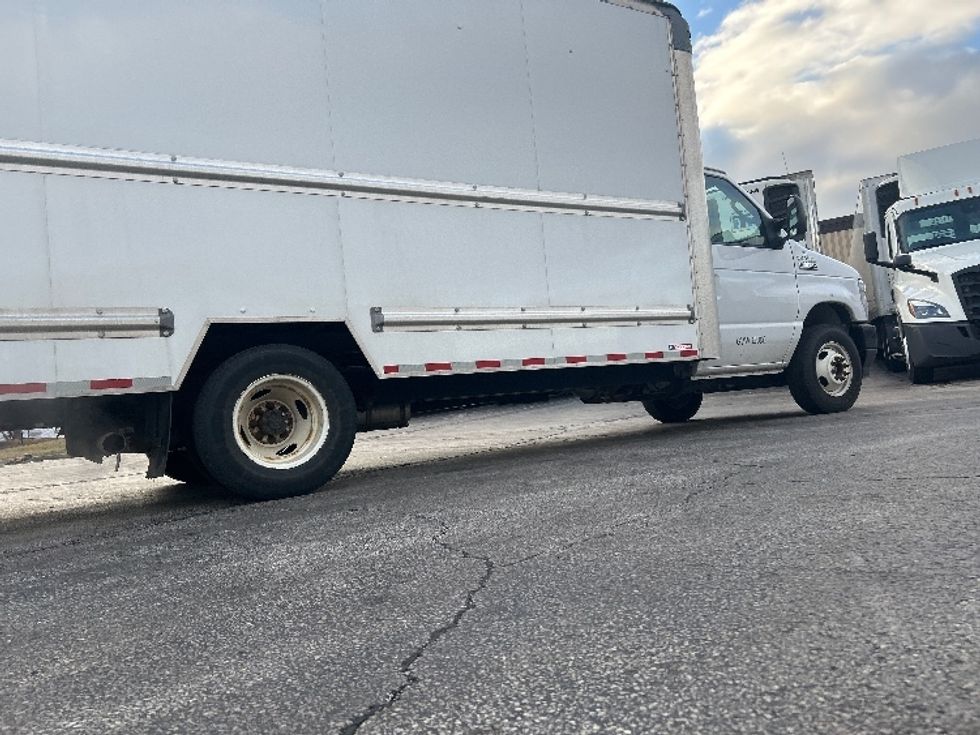 Light Duty Box Truck-Light and Medium Duty Trucks-Ford-2022-E350-Sturtevant-WI-65,947\n\t\tmiles-$ 35,250 - Image 14