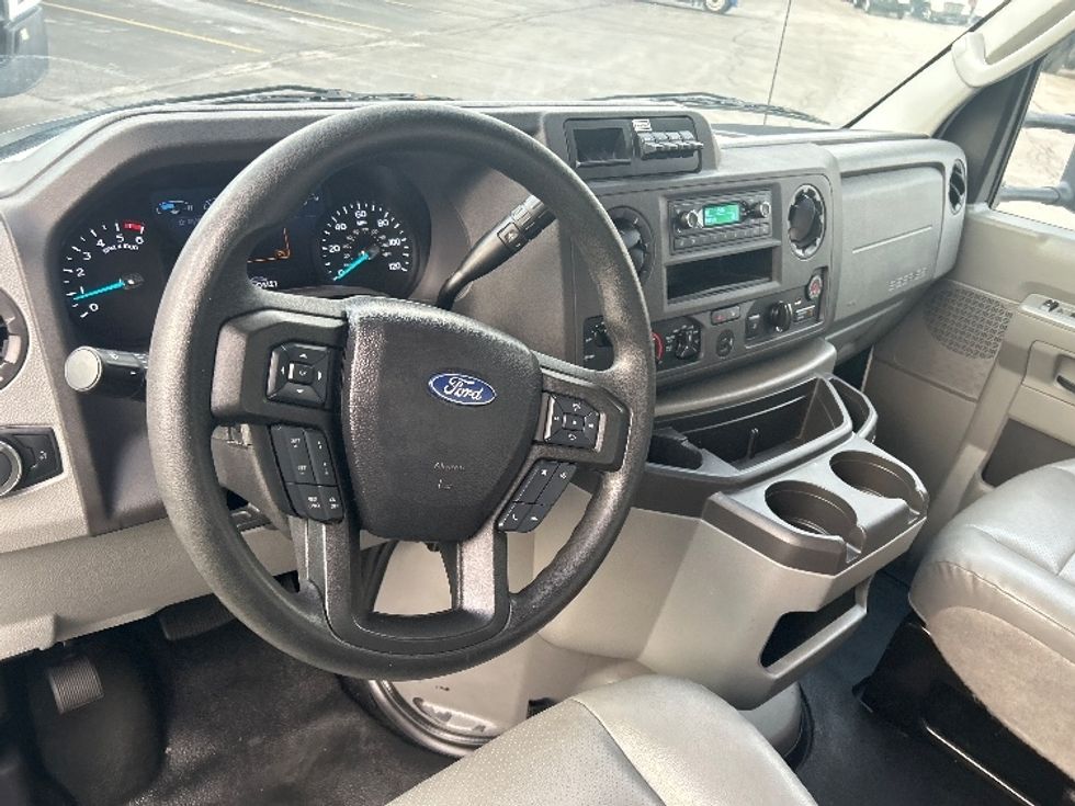 Light Duty Box Truck-Light and Medium Duty Trucks-Ford-2022-E350-Sturtevant-WI-65,947\n\t\tmiles-$ 35,250 - Image 17