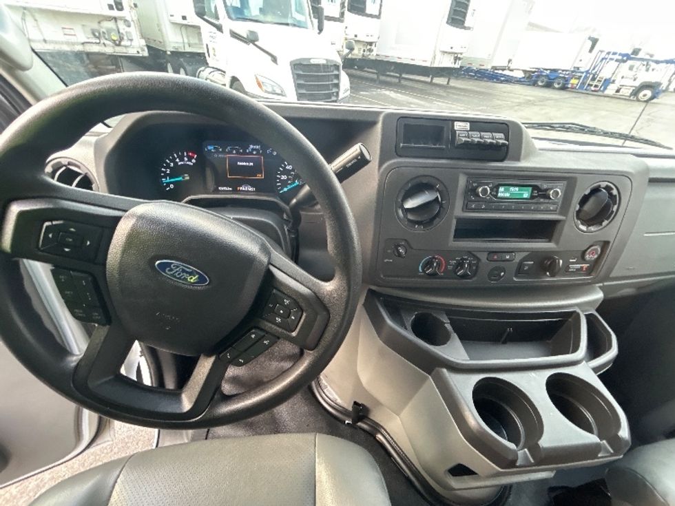 Light Duty Box Truck-Light and Medium Duty Trucks-Ford-2022-E350-Sturtevant-WI-65,947\n\t\tmiles-$ 35,250 - Image 18