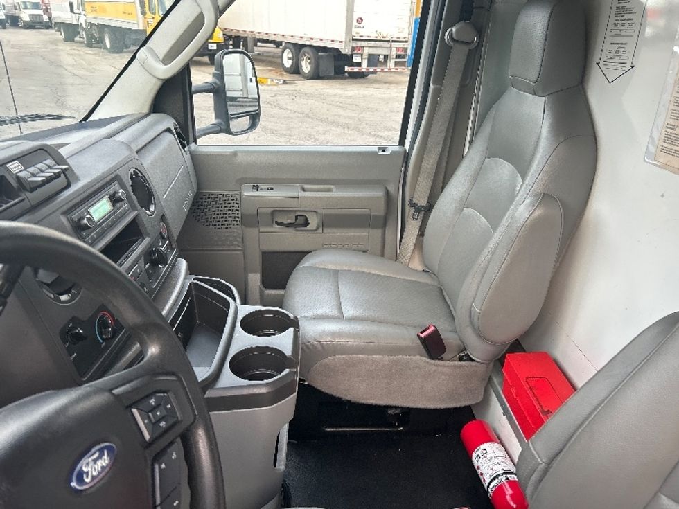 Light Duty Box Truck-Light and Medium Duty Trucks-Ford-2022-E350-Sturtevant-WI-65,947\n\t\tmiles-$ 35,250 - Image 19