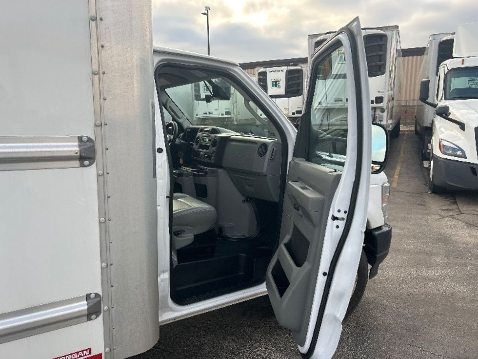 Light Duty Box Truck-Light and Medium Duty Trucks-Ford-2022-E350-Sturtevant-WI-65,947\n\t\tmiles-$ 35,250 - Image 20