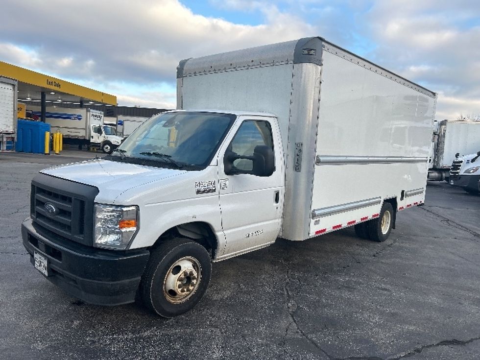 Light Duty Box Truck-Light and Medium Duty Trucks-Ford-2022-E350-Sturtevant-WI-65,947\n\t\tmiles-$ 35,250 - Image 3