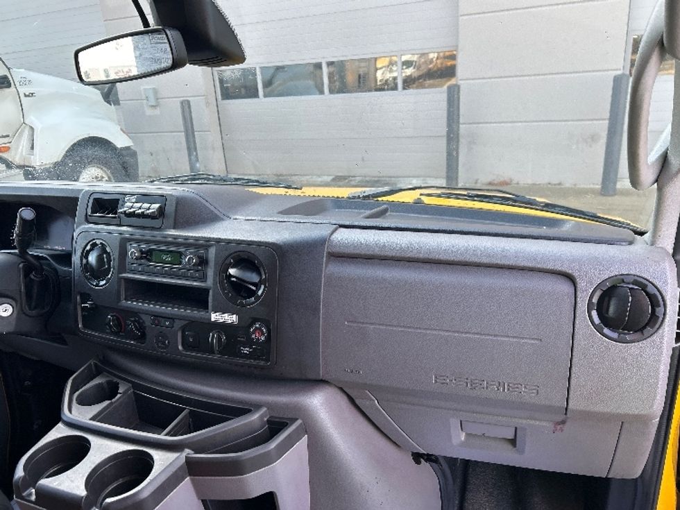 Light Duty Box Truck-Light and Medium Duty Trucks-Ford-2022-E350-Sturtevant-WI-78,627\n\t\tmiles-$ 32,250 - Image 20