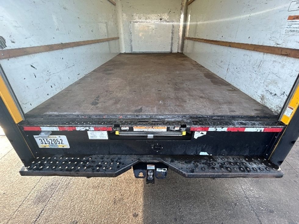 Light Duty Box Truck-Light and Medium Duty Trucks-Ford-2022-E350-Sturtevant-WI-78,627\n\t\tmiles-$ 32,250 - Image 9