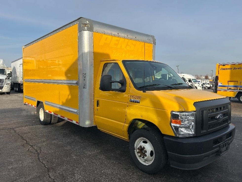 Light Duty Box Truck-Light and Medium Duty Trucks-Ford-2022-E350-Sturtevant-WI-86,885\n\t\tmiles-$ 30,000 - Image 1