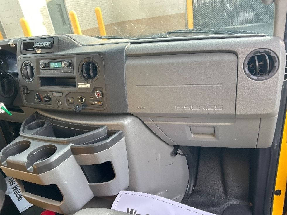 Light Duty Box Truck-Light and Medium Duty Trucks-Ford-2022-E350-Sturtevant-WI-86,885\n\t\tmiles-$ 30,000 - Image 20