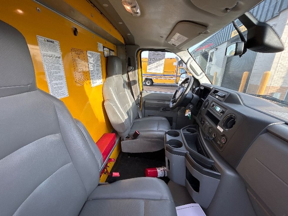 Light Duty Box Truck-Light and Medium Duty Trucks-Ford-2022-E350-Sturtevant-WI-86,885\n\t\tmiles-$ 30,000 - Image 21
