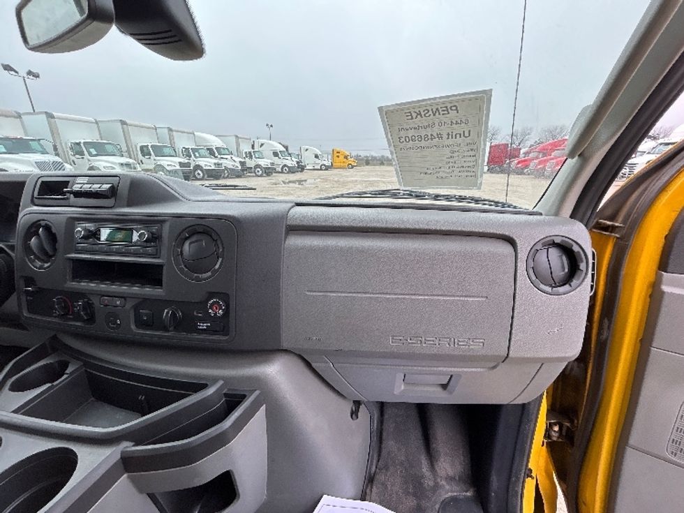 Light Duty Box Truck-Light and Medium Duty Trucks-Ford-2022-E350-Sturtevant-WI-87,411\n\t\tmiles-$ 29,750 - Image 20