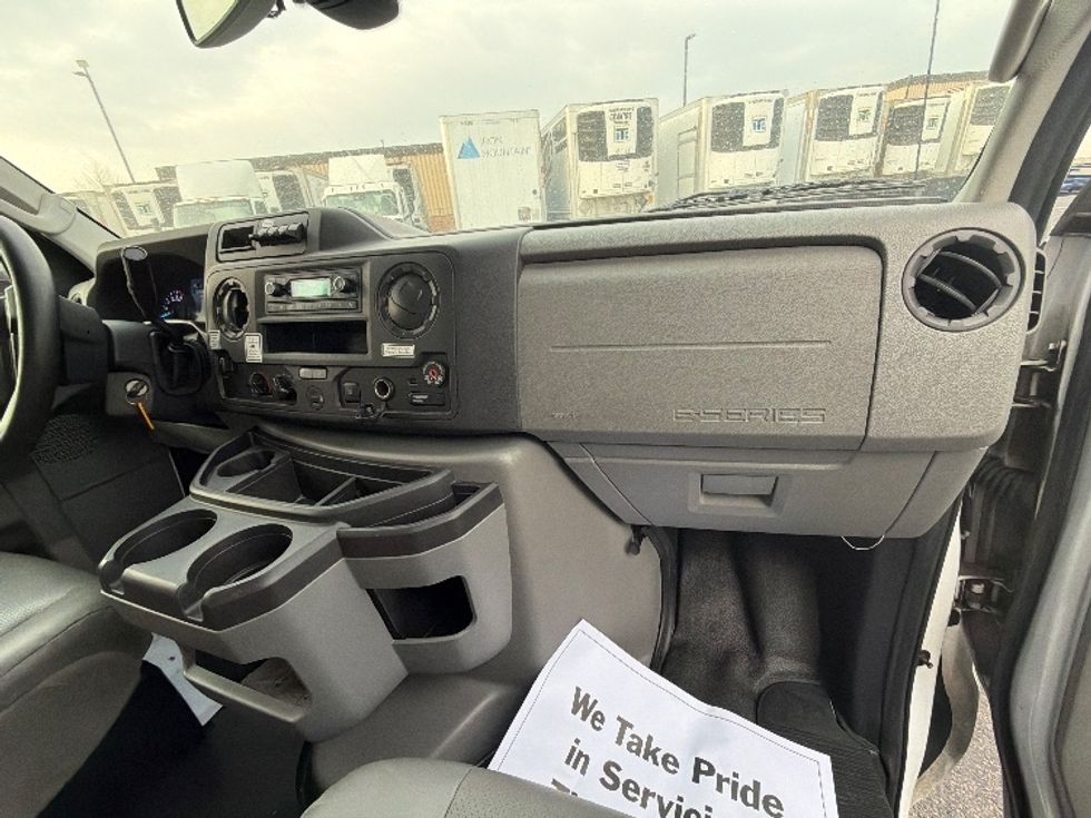 Light Duty Box Truck-Light and Medium Duty Trucks-Ford-2022-E350-Sturtevant-WI-93,047\n\t\tmiles-$ 32,250 - Image 17