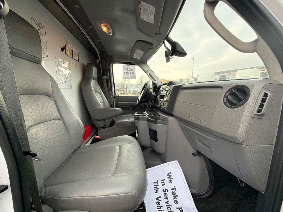 Light Duty Box Truck-Light and Medium Duty Trucks-Ford-2022-E350-Sturtevant-WI-93,047\n\t\tmiles-$ 32,250 - Image 18