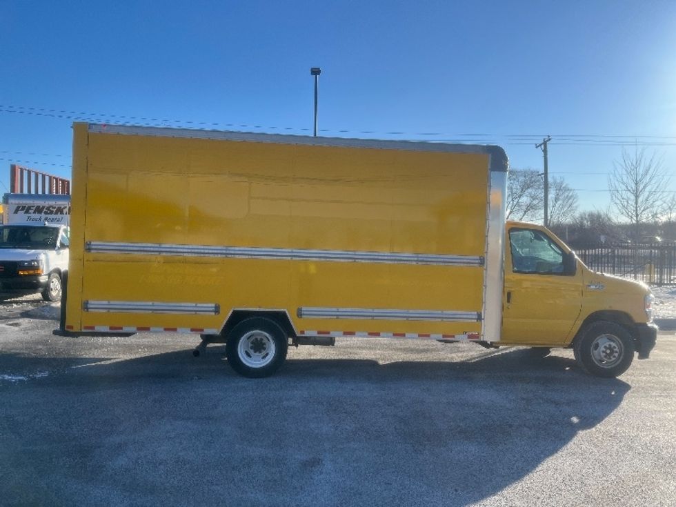 Light Duty Box Truck-Light and Medium Duty Trucks-Ford-2022-E350-Sturtevant-WI-95,413\n\t\tmiles-$ 29,000 - Image 16