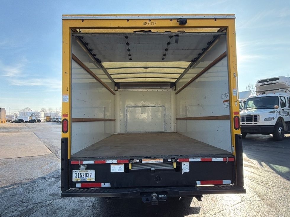 Light Duty Box Truck-Light and Medium Duty Trucks-Ford-2022-E350-Sturtevant-WI-95,413\n\t\tmiles-$ 29,000 - Image 8