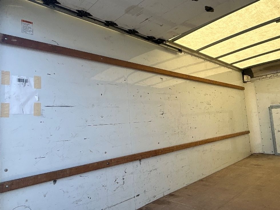 Light Duty Box Truck-Light and Medium Duty Trucks-Ford-2022-E350-Sun Valley-CA-134,559\n\t\tmiles-$ 26,250 - Image 11