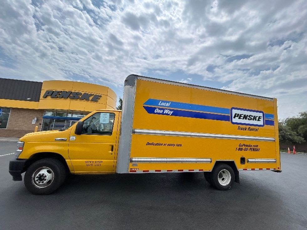 Light Duty Box Truck-Light and Medium Duty Trucks-Ford-2022-E350-Sun Valley-CA-75,704\n\t\tmiles-$ 31,500 - Image 4