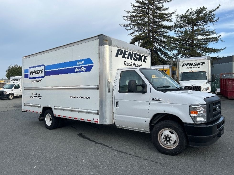 Light Duty Box Truck-Light and Medium Duty Trucks-Ford-2022-E350-Sun Valley-CA-80,295\n\t\tmiles-$ 34,500 - Image 1