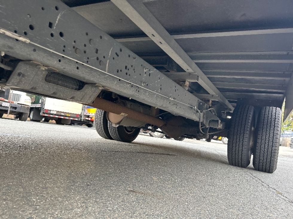 Light Duty Box Truck-Light and Medium Duty Trucks-Ford-2022-E350-Sun Valley-CA-80,295\n\t\tmiles-$ 34,500 - Image 5