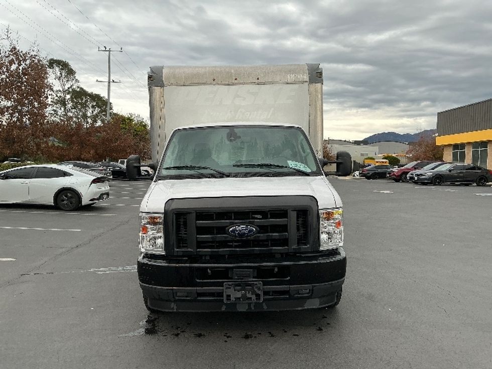Light Duty Box Truck-Light and Medium Duty Trucks-Ford-2022-E350-Sun Valley-CA-88,444\n\t\tmiles-$ 33,750 - Image 2