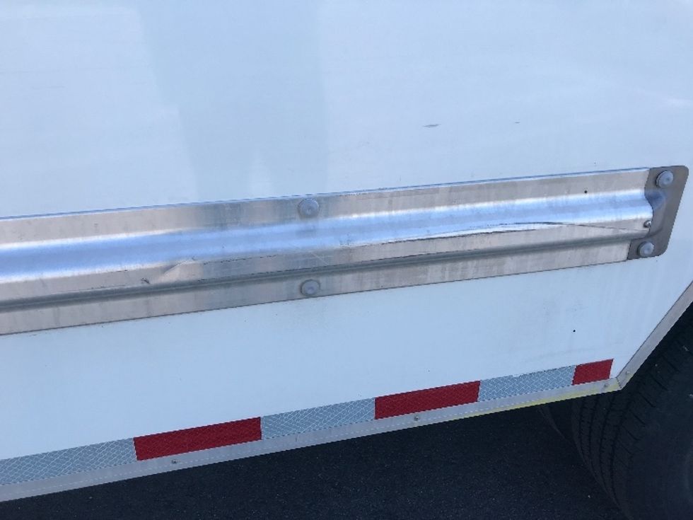 Light Duty Box Truck-Light and Medium Duty Trucks-Ford-2022-E350-Sun Valley-CA-88,444\n\t\tmiles-$ 33,750 - Image 26