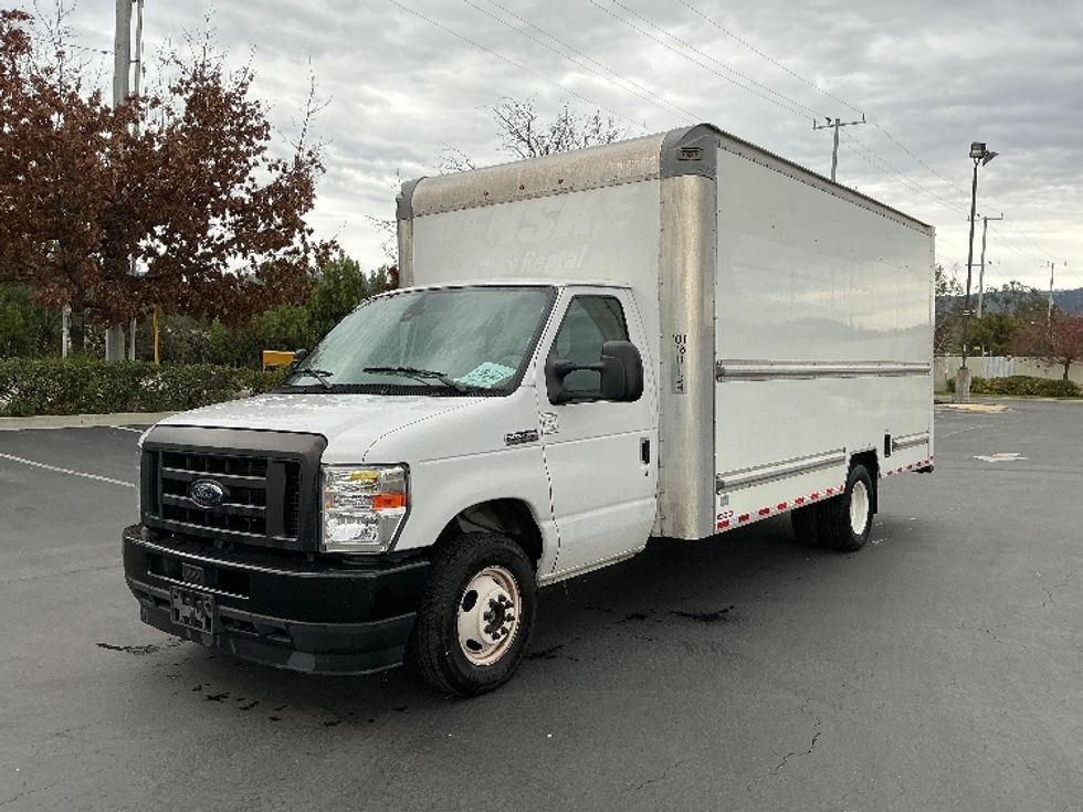 Light Duty Box Truck-Light and Medium Duty Trucks-Ford-2022-E350-Sun Valley-CA-88,444\n\t\tmiles-$ 33,750 - Image 3