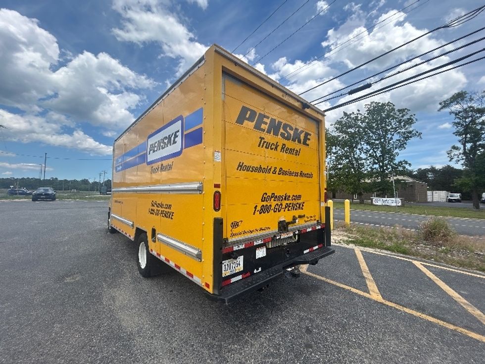Light Duty Box Truck-Light and Medium Duty Trucks-Ford-2022-E350-Swedesboro-NJ-116,706\n\t\tmiles-$ 24,500 - Image 6