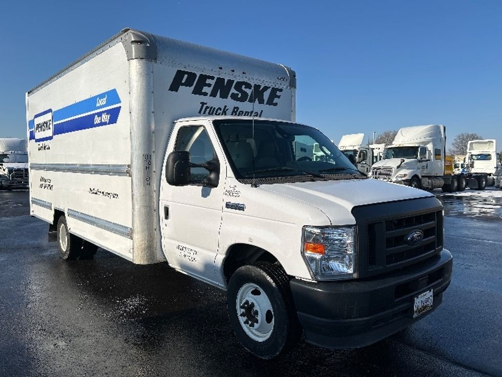 Light Duty Box Truck-Light and Medium Duty Trucks-Ford-2022-E350-Swedesboro-NJ-66,502\n\t\tmiles-$ 39,250 - Image 1