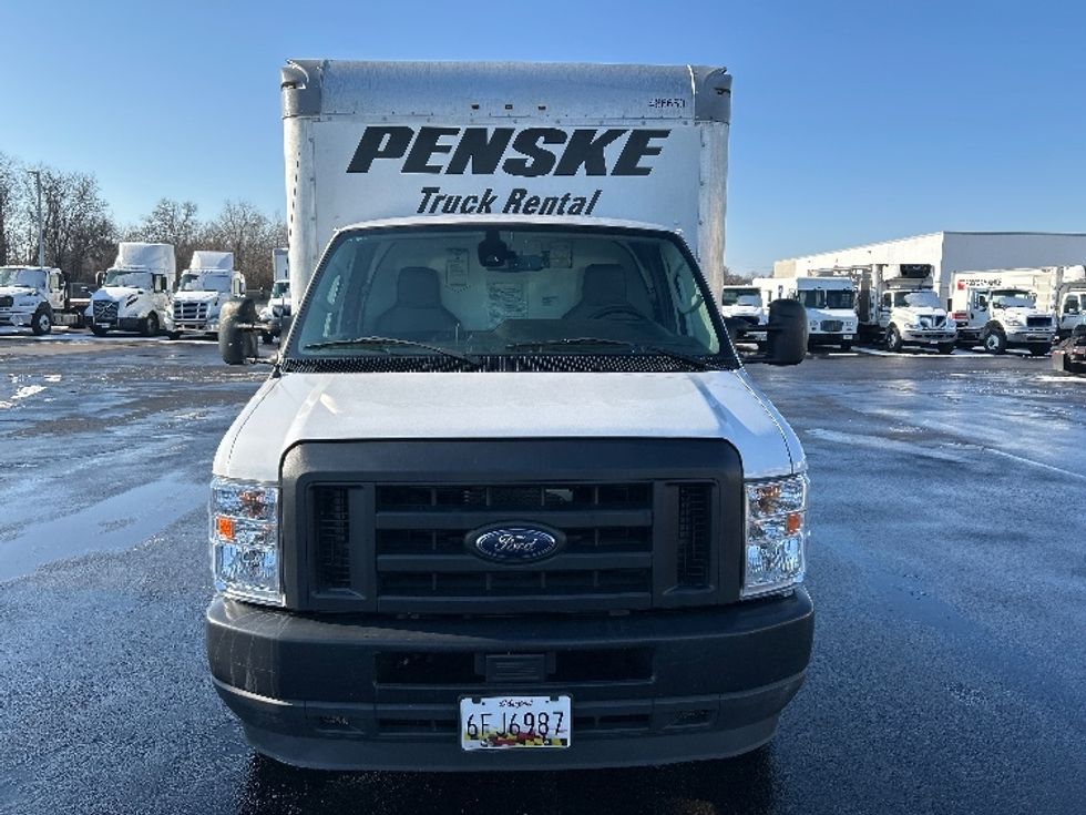 Light Duty Box Truck-Light and Medium Duty Trucks-Ford-2022-E350-Swedesboro-NJ-66,502\n\t\tmiles-$ 39,250 - Image 2