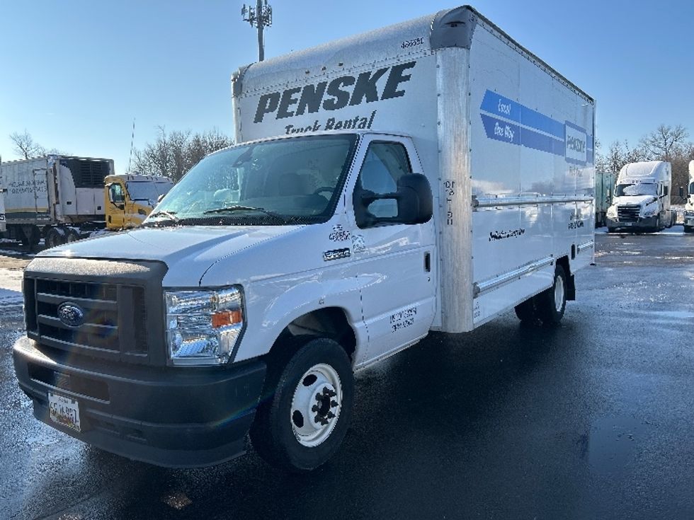 Light Duty Box Truck-Light and Medium Duty Trucks-Ford-2022-E350-Swedesboro-NJ-66,502\n\t\tmiles-$ 39,250 - Image 3