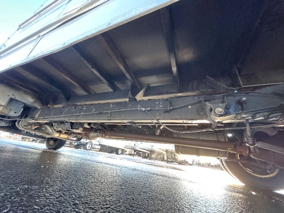 Light Duty Box Truck-Light and Medium Duty Trucks-Ford-2022-E350-Swedesboro-NJ-66,502\n\t\tmiles-$ 39,250 - Image 5