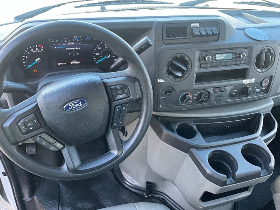 Light Duty Box Truck-Light and Medium Duty Trucks-Ford-2022-E350-Tacoma-WA-107,560\n\t\tmiles-$ 30,250 - Image 18