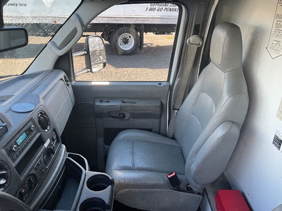 Light Duty Box Truck-Light and Medium Duty Trucks-Ford-2022-E350-Tacoma-WA-107,560\n\t\tmiles-$ 30,250 - Image 19