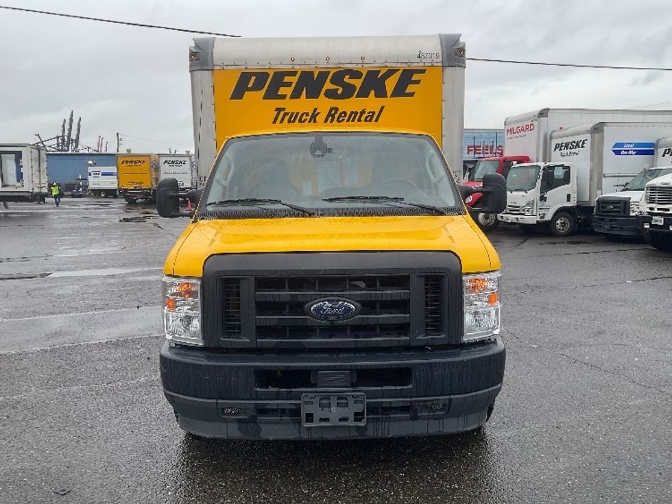 Light Duty Box Truck-Light and Medium Duty Trucks-Ford-2022-E350-Tacoma-WA-113,525\n\t\tmiles-$ 26,250 - Image 2